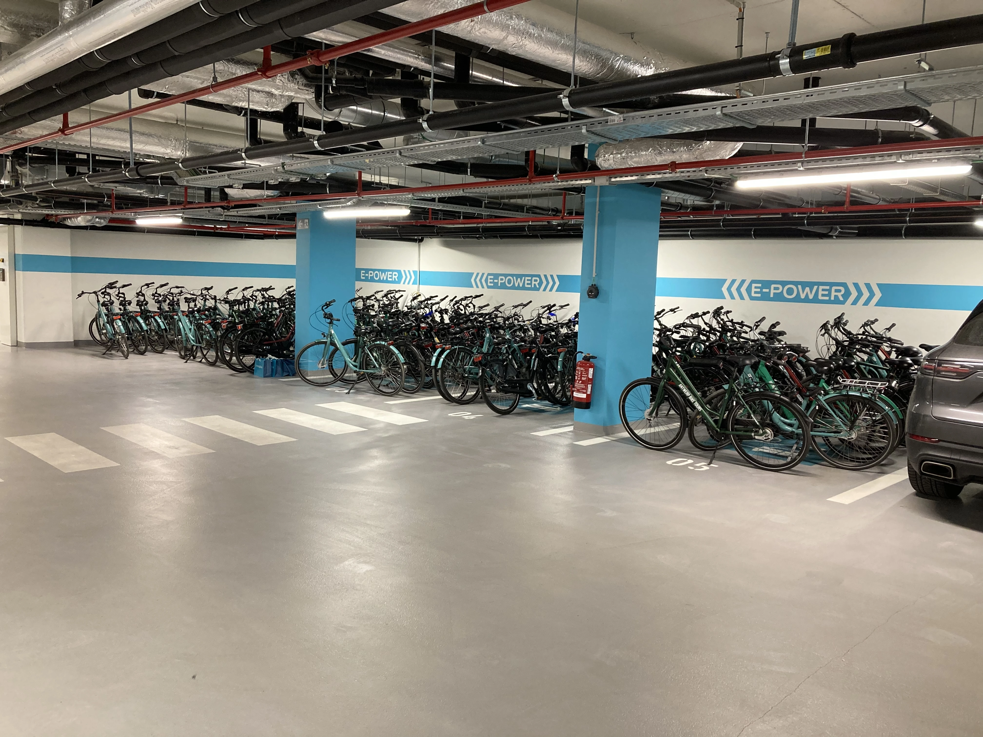 Breaking news! Breaking records!