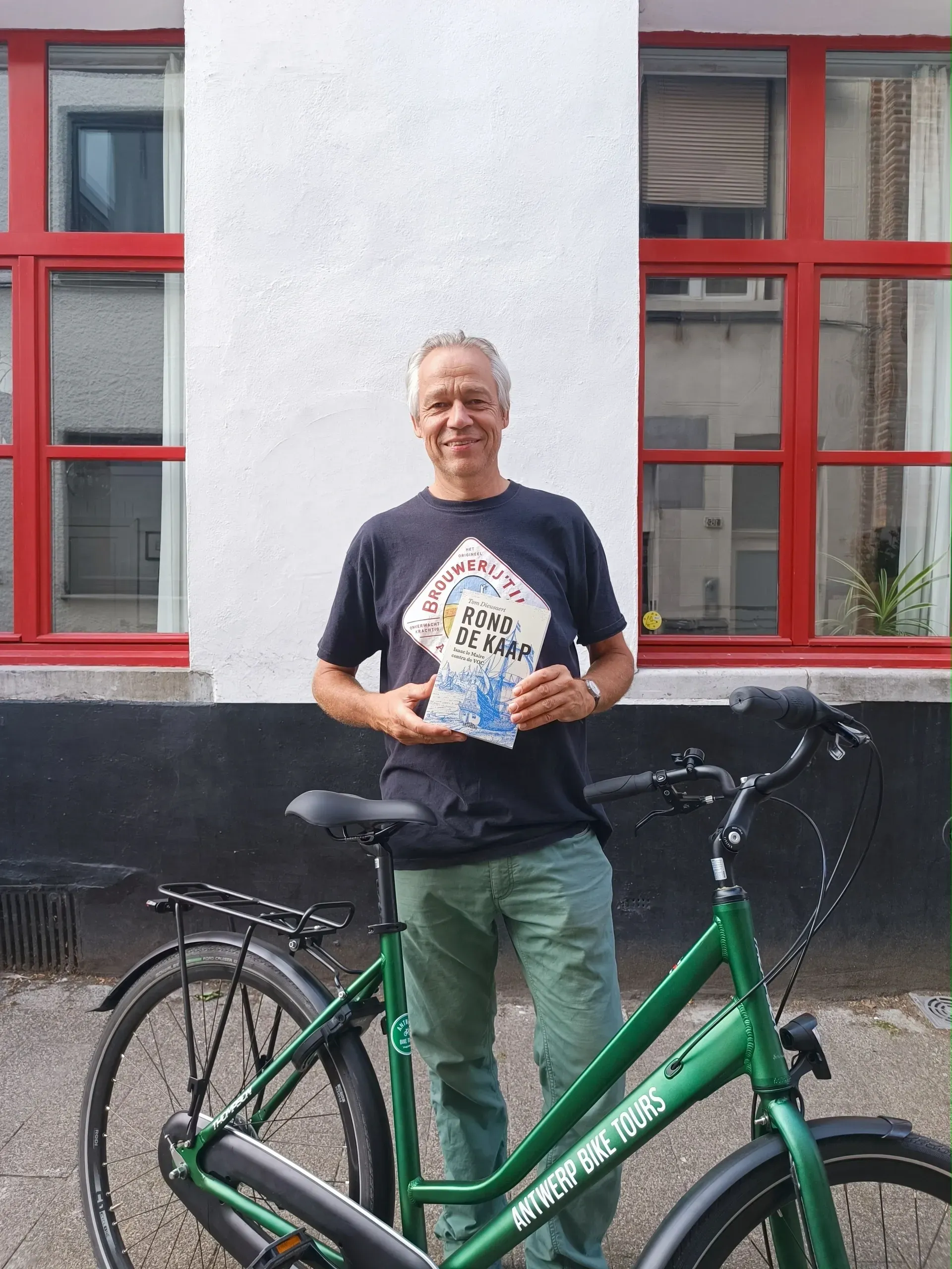 Notre guide Tom DIEUSAERT et son nouveau livre